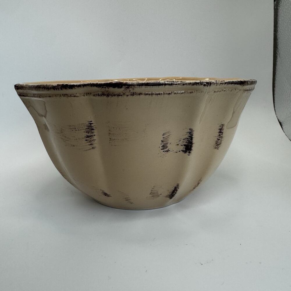 American Atelier French collection VTG Serving bowl peach distressed ruffle edge
